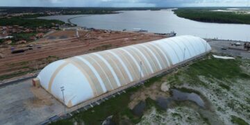 Porto Piauí conclui construção de galpão de armazenamento de granéis